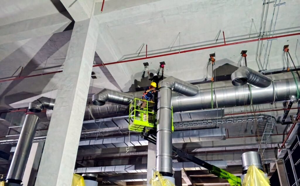 Flue and duct routing at height, Surabaya